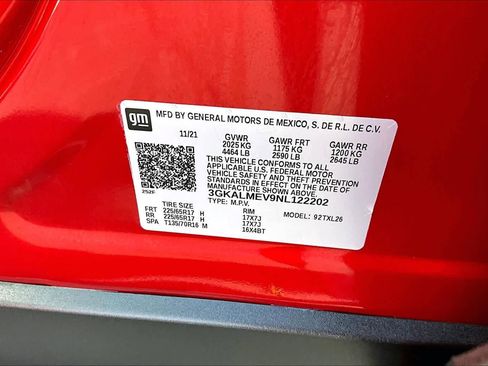 Used 2022 GMC Terrain SLE image 36