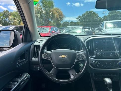 Used 2022 Chevrolet Colorado Z71 RWD image 19