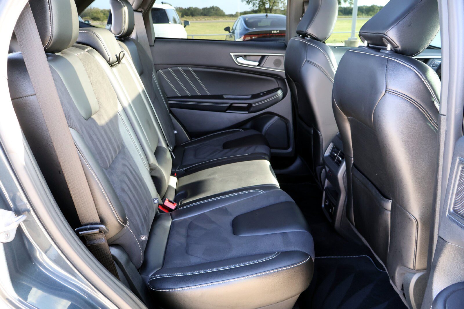 Used 2022 Ford Edge ST w/ Equipment Group 401A AWD/4WD image 15