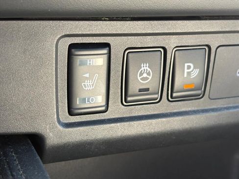 Used 2022 Nissan Frontier PRO-4X w/ Pro-4X Premium Package AWD/4WD image 13