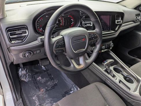 Used 2022 Dodge Durango SXT image 9