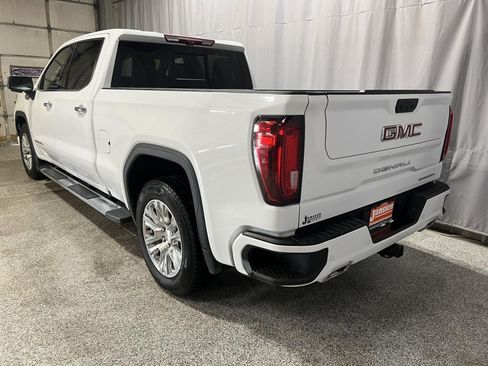 Used 2023 GMC Sierra 1500 Denali w/ Technology Package AWD/4WD image 6
