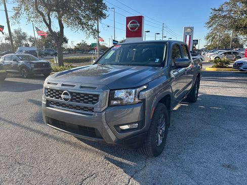 Certified 2025 Nissan Frontier SV w/ SV Convenience Package image 2