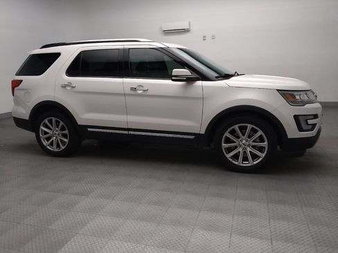 Used 2016 Ford Explorer Limited FWD image 11