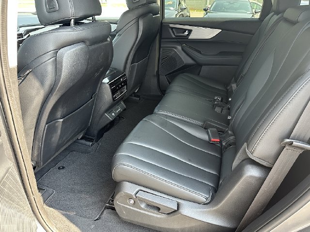 Used 2023 Acura MDX FWD image 17