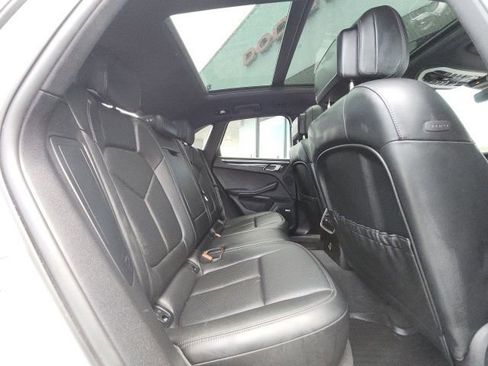 Used 2021 Porsche Macan AWD/4WD image 25