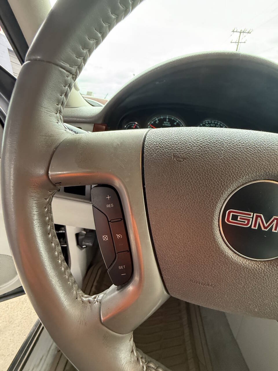 Used 2010 GMC Yukon SLT RWD image 19
