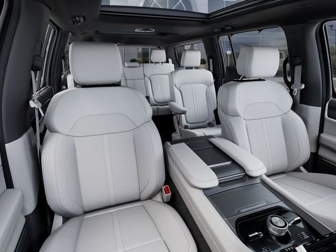 New 2026 Jeep Grand Wagoneer Summit AWD/4WD image 17