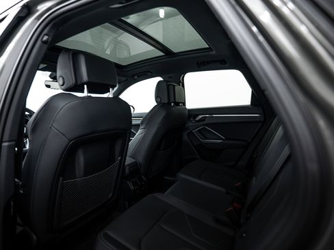 New 2025 Audi Q3 2.0T Premium image 17