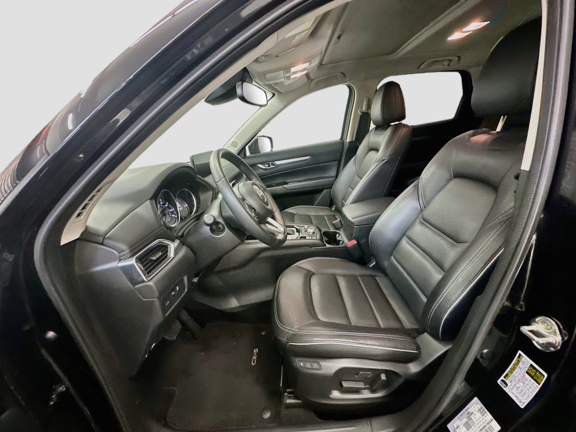 Used 2025 MAZDA CX-5 AWD 2.5 S w/ Preferred Package image 13