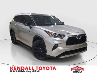 Used 2023 Toyota Highlander Platinum