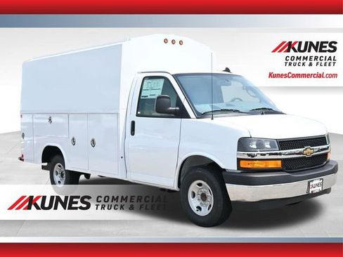 New 2025 Chevrolet Express 3500 Work Van w/ Power Convenience Package image 1