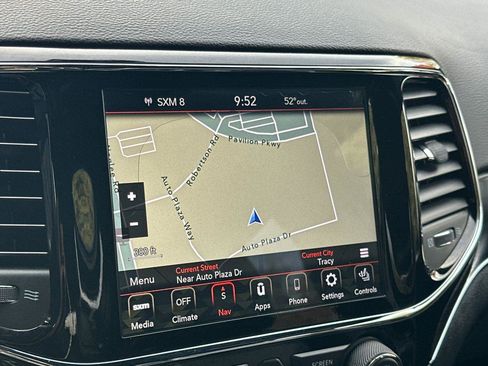 Used 2019 Jeep Grand Cherokee Limited image 20