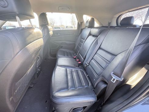 Used 2017 Kia Sorento EX w/ EX V6 Premium Package image 7
