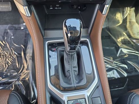 Certified 2022 Subaru Forester Touring w/ Popular Package #3 image 20