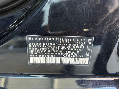 Used 2025 Volkswagen Jetta SE image 28