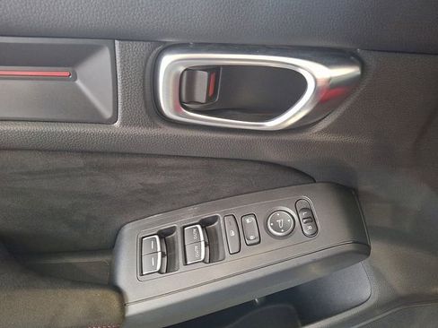 Used 2025 Honda Civic Type R image 12