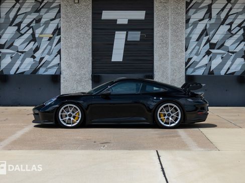 Used 2022 Porsche 911 GT3 RWD image 7
