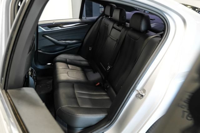 Used 2017 BMW 530i RWD image 37
