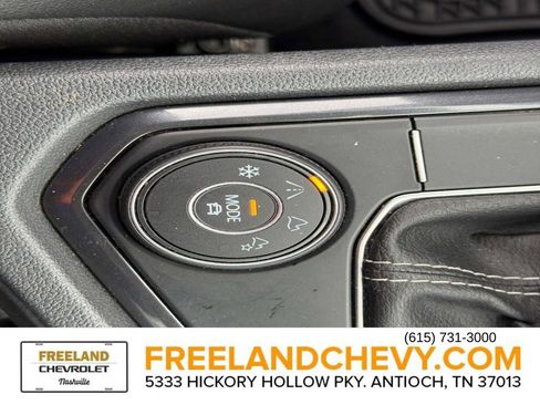 Used 2022 Volkswagen Tiguan SE image 38