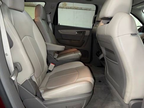Used 2017 Chevrolet Traverse LT AWD/4WD image 23