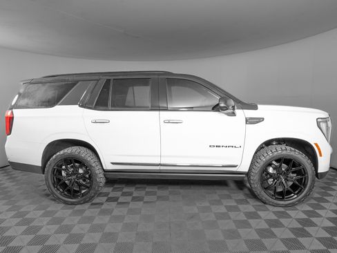 Used 2026 GMC Yukon Denali Ultimate w/ LPO, Floor Liner Package image 5