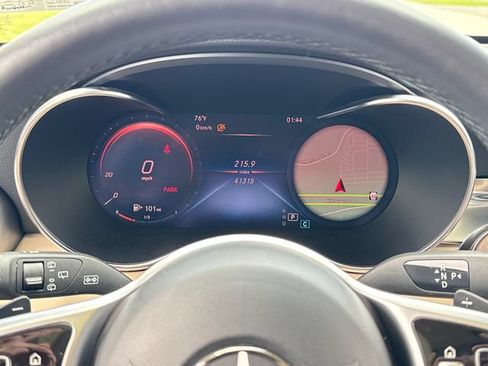 Used 2022 Mercedes-Benz GLC 300 4MATIC image 21
