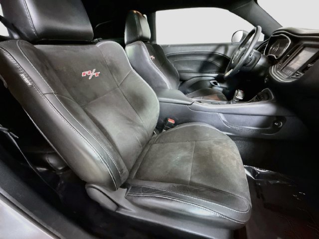 Used 2016 Dodge Challenger R/T Scat Pack w/ Leather Interior Group RWD image 26
