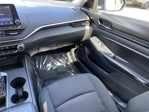 Certified 2025 Nissan Altima 2.5 S image 16