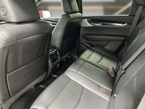Used 2024 Cadillac XT5 Premium Luxury AWD/4WD image 12