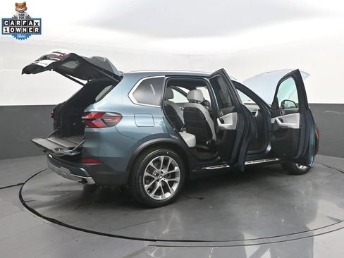 Used 2024 BMW X5 sDrive40i w/ Premium Package RWD image 50