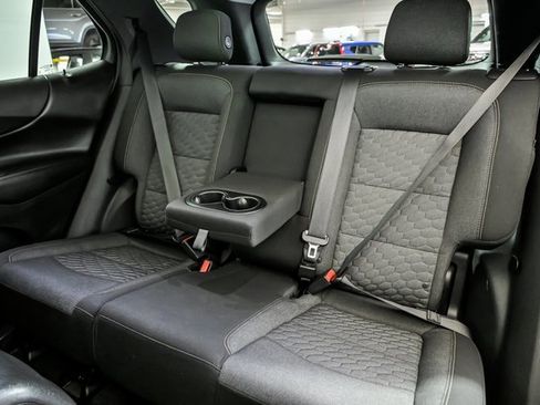 Used 2019 Chevrolet Equinox LT w/ Sun & Navigation Package image 14