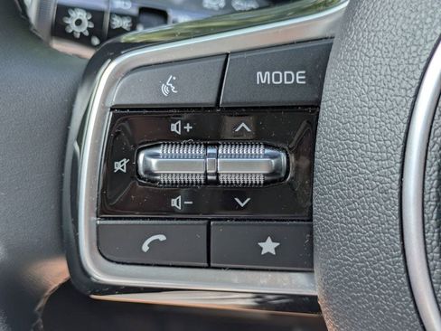 Used 2024 Kia Sorento SX AWD/4WD image 26