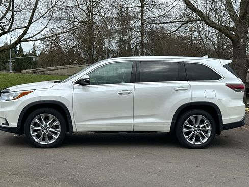 Used 2015 Toyota Highlander XLE image 5