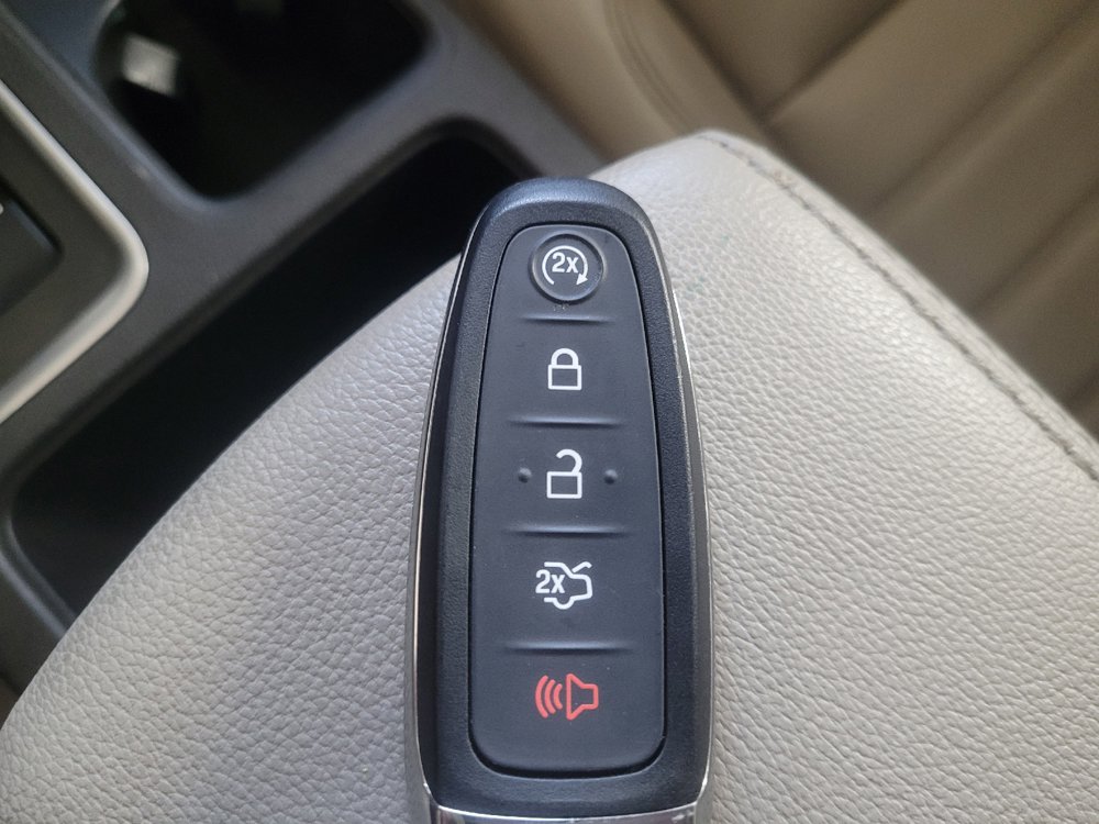 Used 2019 Ford Escape SEL FWD image 32