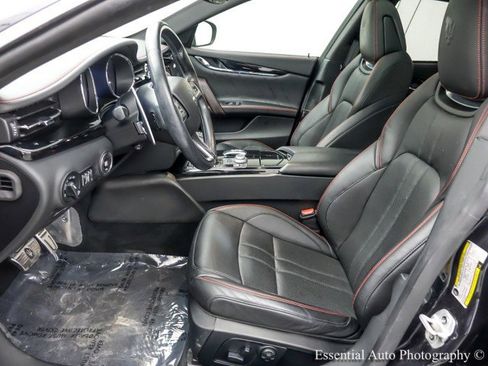 Used 2019 Maserati Quattroporte S GranSport Q4 image 11