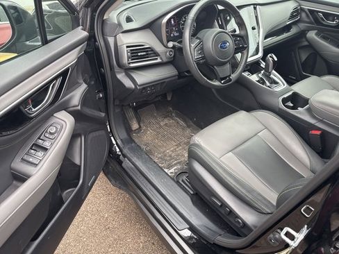 Used 2024 Subaru Outback Limited image 3