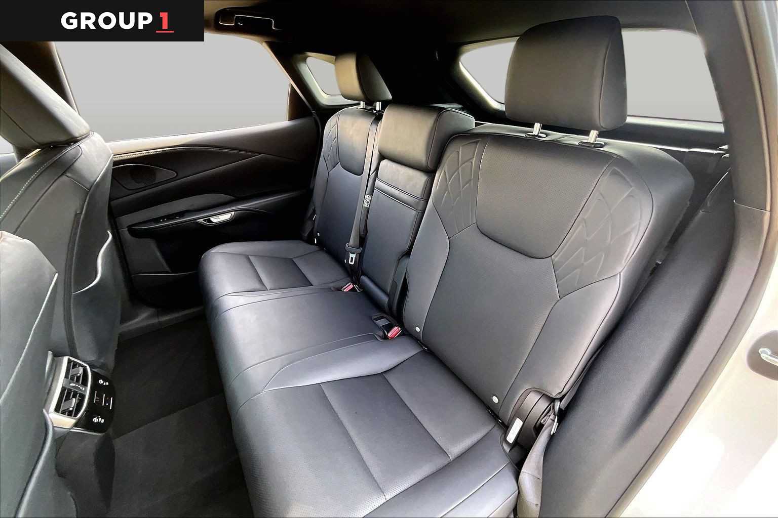 Used 2026 Lexus RX 350 Premium w/ Convenience Package FWD image 18
