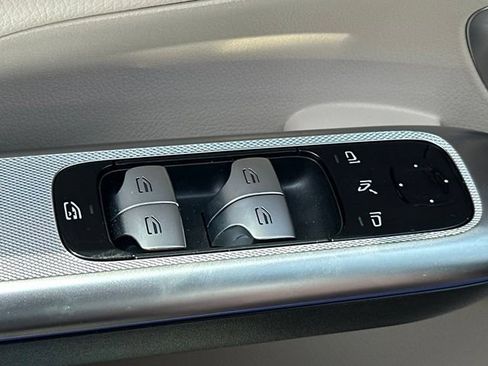Certified 2026 Mercedes-Benz GLC 300 4MATIC image 35