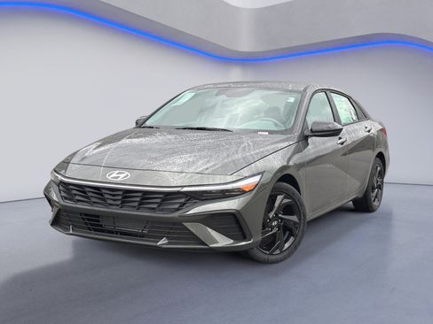 New 2026 Hyundai Elantra Sport image 2