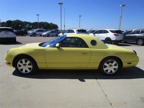 Used 2002 Ford Thunderbird RWD image 6