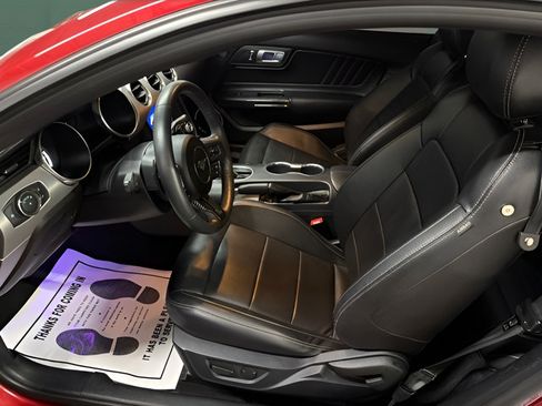 Used 2021 Ford Mustang Premium RWD image 10