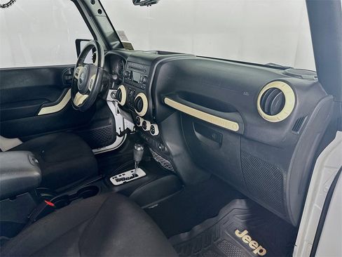 Used 2017 Jeep Wrangler Unlimited Sport w/ Quick Order Package 24S image 30