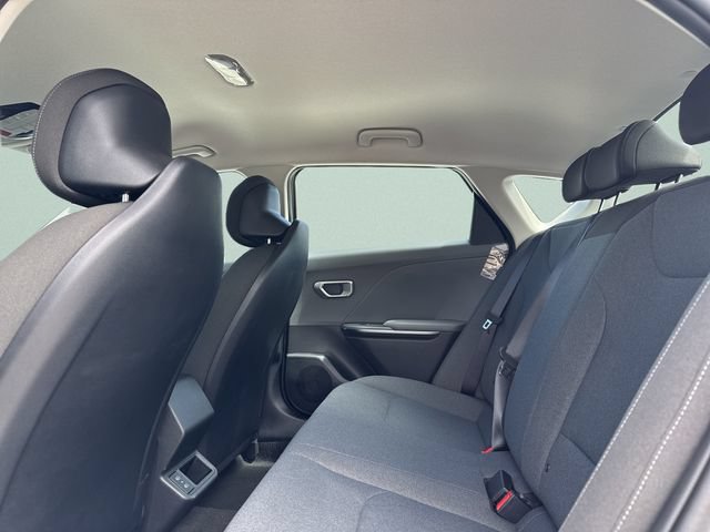 New 2026 Kia K4 FWD image 21