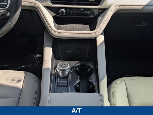 New 2026 Ford Explorer Active w/ Active Comfort Package AWD/4WD image 23