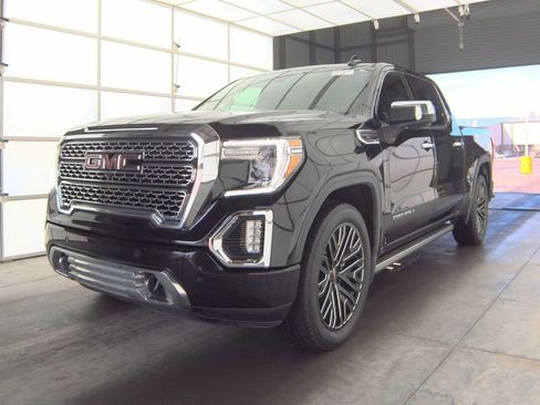 Used 2019 GMC Sierra 1500 Denali w/ Denali Carbonpro Edition image 4