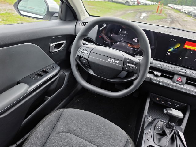 Used 2026 Kia K4 FWD image 7