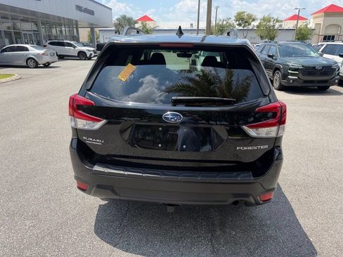 Used 2020 Subaru Forester Premium AWD/4WD image 6