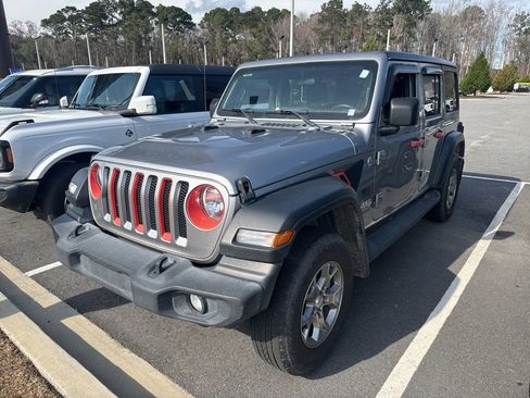 Used 2020 Jeep Wrangler Unlimited Sport image 1