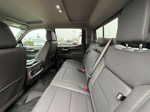 New 2026 GMC Sierra 1500 SLT w/ SLT Premium Plus Package AWD/4WD image 5